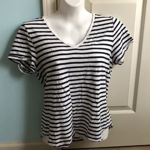 Old Navy shirt size XL
